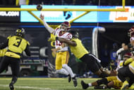 NCAA Football: Southern California at Oregon